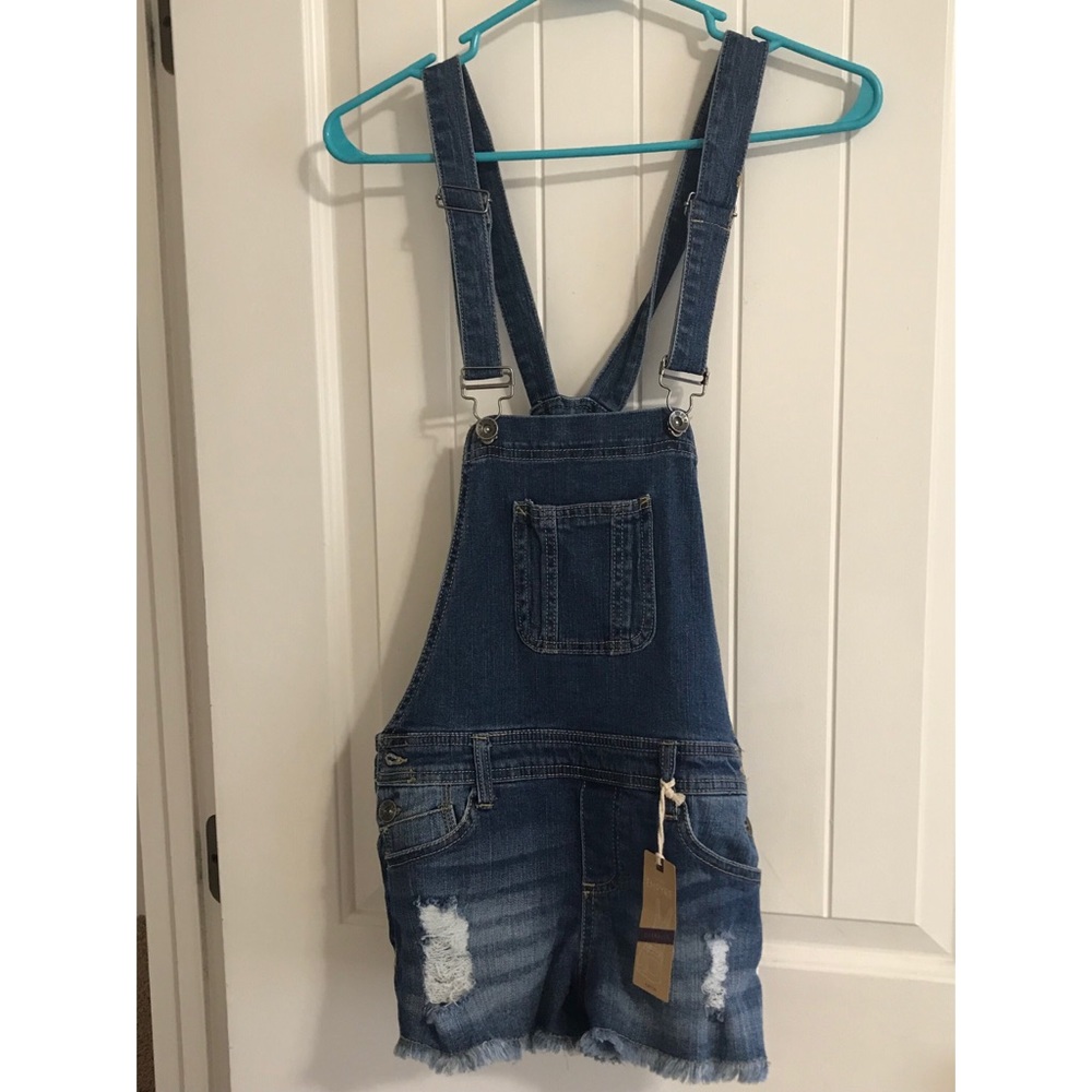 Overall shorts